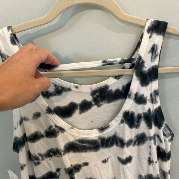 Melrose and Market Girls black and white tie dye romper size 10-12 - Picture 2 of 5